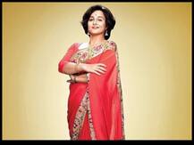 Shakuntala Devi First Look: \'शकुंतला देवी\' की बायोपिक में दिखेंगी विद्या बालन, शूटिंग शुरु