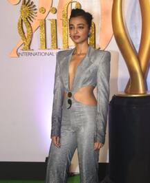 IIFA Awards में सिल्वर HOT अवतार में पहुंचीं राधिका आप्टे, सामने आईं ये खास तस्वीरें