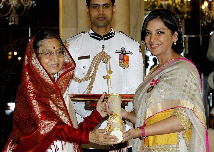 शबाना आजमी को वर्ष 2012 में 'पद्मभूषण' से नवाजा गया. 