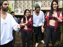 अनन्या पांडे और कार्तिक आर्यन संग फैंस के बीच सेल्फी लेने की मची होड़, सामने आईं ये तस्वीरें