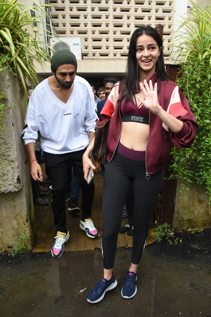 आपको बता दें कि ये फिल्म साल 1978 में आई फिल्म 'पती पत्नि और वो' का रीमेक है. (तस्वीर: मानव मंगलानी)