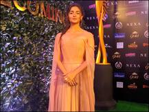 गोल्डन गाउन में आलिया भट्ट ने बढ़ाई IIFA की चमक, संजय लीला भंसाली को लेकर दिया बड़ा बयान