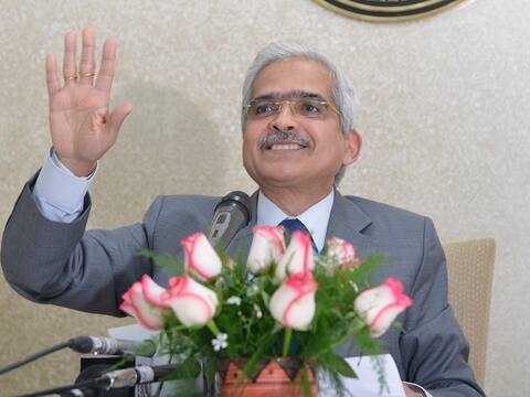 आरबीआई गवर्नर शक्तिकांत दास ने कहा- नीतिगत दर में कटौती की गुंजाइश अभी भी है आरबीआई गवर्नर शक्तिकांत दास ने कहा- नीतिगत दर में कटौती की गुंजाइश अभी भी है