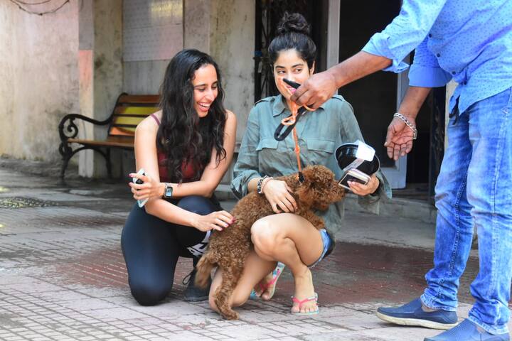 ये उनकी बॉलीवुड डेब्यू फिल्म 'धड़क' थी. फिल्म की रिलीज हुए सालभर से ज्यादा हो गया है. (Photo: Manav Manglani)