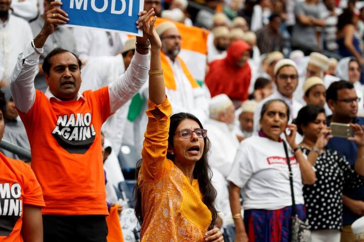 हाउडी मोदी कार्यक्रम में एक के बाद एक भारतीय संस्कृति के रंग परोसे गए. जिसमें कभी दक्षिण तो कभी पश्चिम का डांस और मस्ती देखने को मिली.