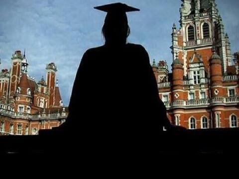 यूपी: उच्च शिक्षा में एडमिशन लेने में खत्म हुआ जेंडर गैप, लड़कों से आगे निकलीं लड़कियां यूपी: उच्च शिक्षा में एडमिशन लेने में खत्म हुआ जेंडर गैप, लड़कों से आगे निकलीं लड़कियां