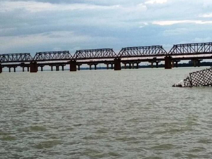 Rivers are in spate due to incessant rains, flood threat in many districts of North Bihar लगातार बारिश से नदियां उफान पर, उत्तर बिहार के कई जिलों में बाढ़ का खतरा