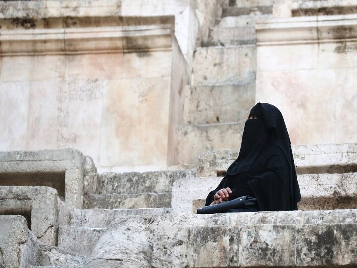 Wearing or not wearing a burqa is a matter of womans choice BLOG: बुर्का पहनना या न पहनना, औरत की च्वाइस का मामला है