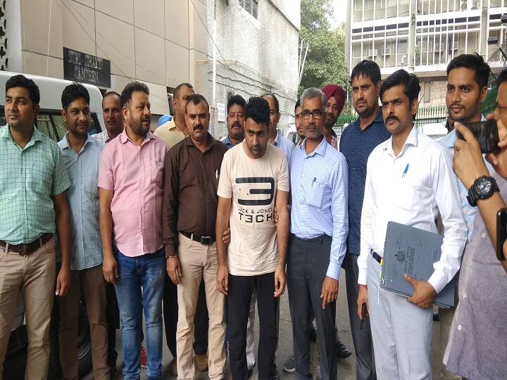 delhi police arrest weapon smuggler दिल्ली पुलिस ने हथियारों के बड़े तस्कर को किया गिरफ्तार, एमपी से लाकर बेचता था NCR में