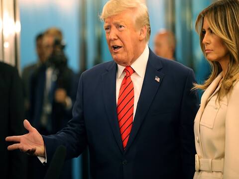 अमेरिका के राष्ट्रपति डोनाल्ड ट्रंप पर चलेगा महाभियोग, संसद के निचले सदन में प्रस्ताव पास अमेरिका के राष्ट्रपति डोनाल्ड ट्रंप पर चलेगा महाभियोग, संसद के निचले सदन में प्रस्ताव पास