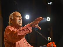 मोहन भागवत ने कहा- महिलाओं का उत्थान महिलाओं के द्वारा ही होना चाहिए, वित्त मंत्री ने किया ये सवाल