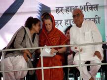 हरियाणा: खत्म नहीं हो रही कांग्रेस की गुटबाजी, चुनावी वादों पर शैलजा की राय हुड्डा से अलग