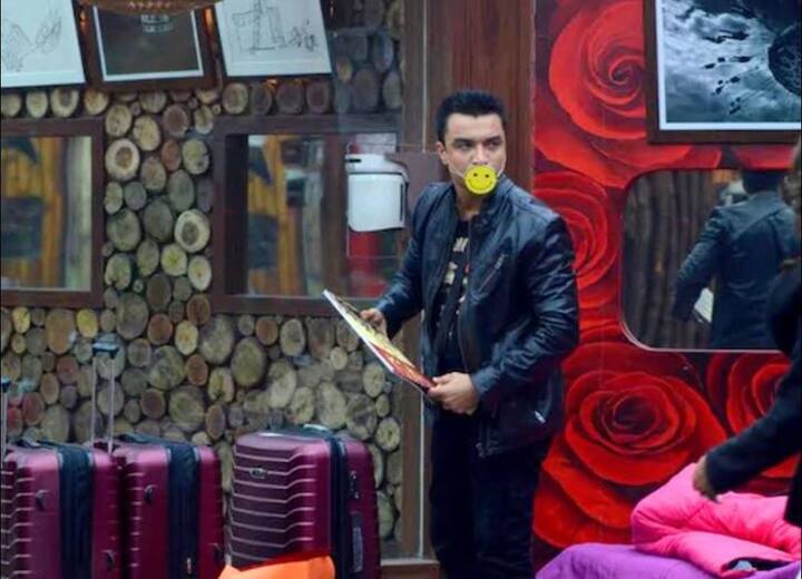 ‘बिग बॉस-7’ के एक और कंटेस्टेंट एजाज खान को भी बिग बॉस के घर के अंदर मारपीट करने के चलते शो के मेकर्स ने उन्हें शो से बाहर निकाल दिया था.