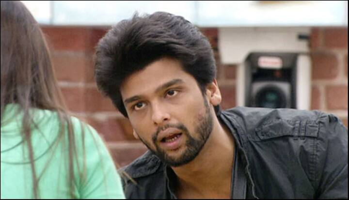 ‘बिग बॉस-7’ के कंटेस्टेंट कुशाल टंडन को भी वीजे एंडी और तनिशा मुखर्जी के साथ विवाद की वजह से शो से निकाला जा चुका है. वीजे एंडी और तनिशा के साथ हुए विवाद ने कुशाल को उस दौरान सोशल मीडिया का सबसे चर्चित पर्शनालिटी बना दिया था.