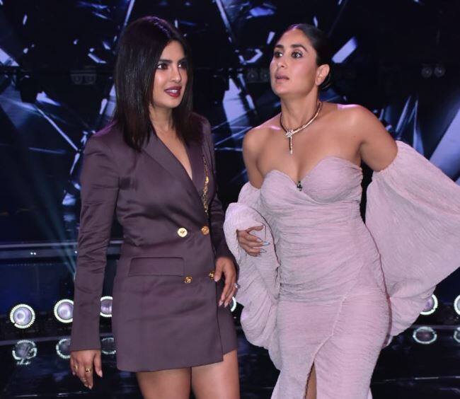 प्रियंका चोपड़ा जोनास ने करीना कपूर खान के साथ में मिलकर डांस इंडिया डांस को जज करती नजर आईं. इतना ही नहीं दोनों ने इस शो में साथ में थिरकती भी नजर आएंगी.