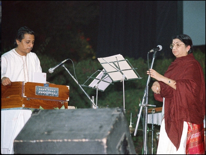Happy Birthday Lata Mangeshkar: हर एक दौर में चला लता मंगेशकर की आवाज का जादू