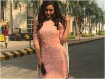 इस प्रोजेक्ट में दिखाई देंगी रश्मि देसाई, इंस्टाग्राम पर अभिनेत्री ने साझा किया नया लुक