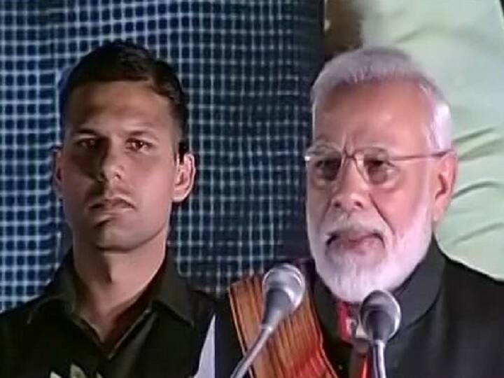 अमेरिका से वापस दिल्ली लौटे पीएम मोदी, बीजेपी कार्यकर्ताओं ने किया शानदार स्वागत pm narendra modi retrurn in india bjp give grand welcome अमेरिका से वापस दिल्ली लौटे पीएम मोदी, बीजेपी कार्यकर्ताओं ने किया शानदार स्वागत