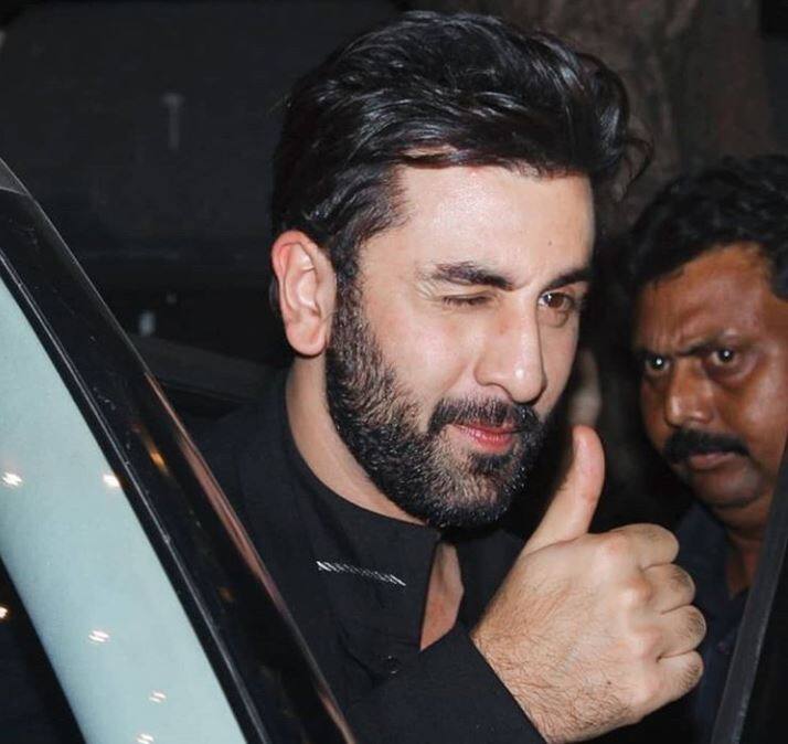 रणबीर कपूर ने पर्दे पर साल 2007 में डेब्यू किया है लेकिन पर्दे के पीछे वो इंडस्ट्री में साल 1996 से काम कर रहे हैं. उन्होंने साल 1996 में आई फिल्म 'प्रेम ग्रंथ' और 2005 में आई ब्लैक में बतौर असिस्टेंट डायरेक्टर काम किया है.