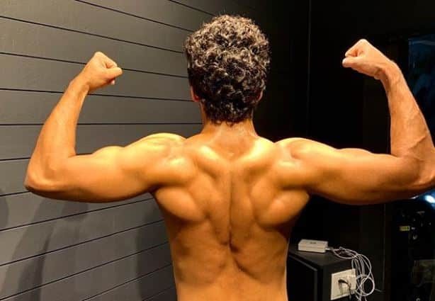 फिल्म में एक लड़का और एक लड़की के बीच हुई एक रात की मुलाकात के बाद उनकी जिंदगी में आए उतार-चढ़ाव के बारे में दिखाया जाएगा. (Photo Credit: @ishaankhatter Instagram)