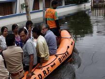 पटना: तीन दिनों से घर में फंसे डिप्टी सीएम सुशील मोदी को किया गया रेस्क्यू, तेजस्वी ने साधा निशाना