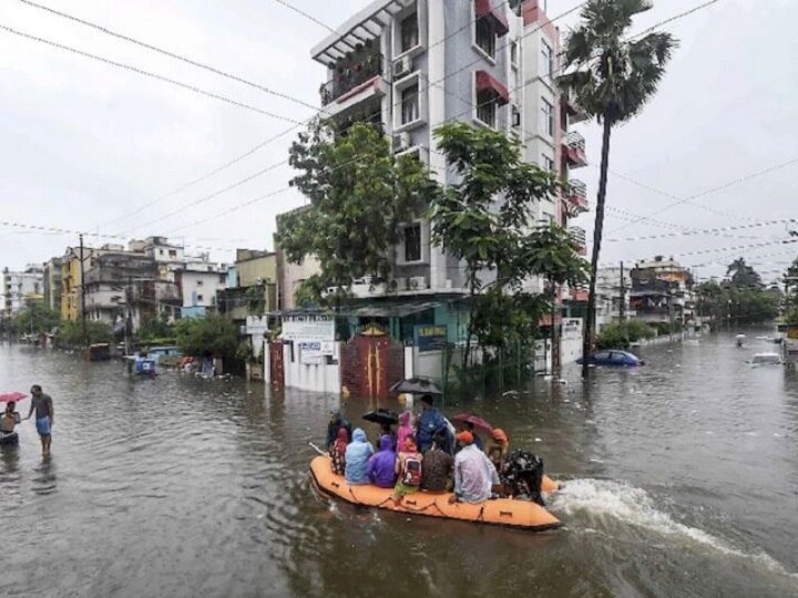 weather update of Bihar and Uttar Pradesh today people will get relief यूपी-बिहार को बाढ़ और बारिश से राहत मिलने के आसार, मौसम विभाग ने कई जिलों से हटाया अलर्ट