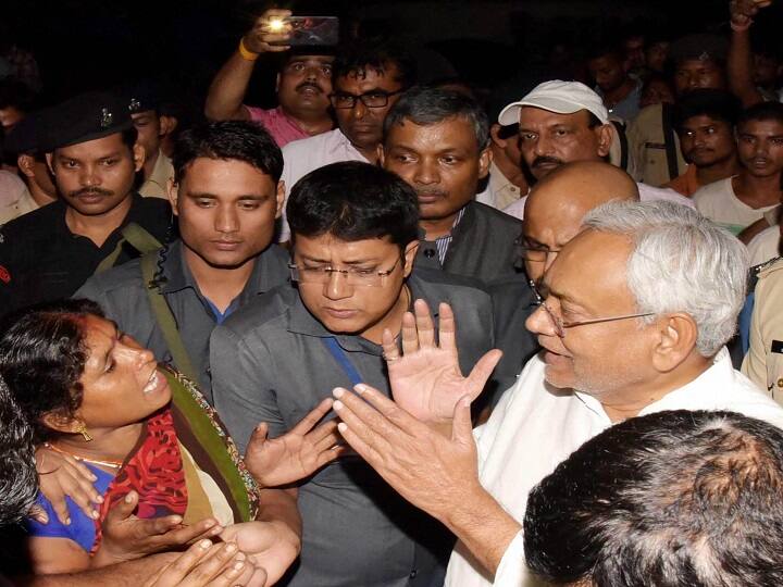 पटना: बाढ़ के सवाल पर भड़के नीतीश कुमार, बोले- क्या पटना के कुछ हिस्सों में पानी ही एकमात्र समस्या है Nitish Kumar angry when asked about bihar flood पटना: बाढ़ के सवाल पर भड़के नीतीश कुमार, बोले- क्या पटना के कुछ हिस्सों में पानी ही एकमात्र समस्या है