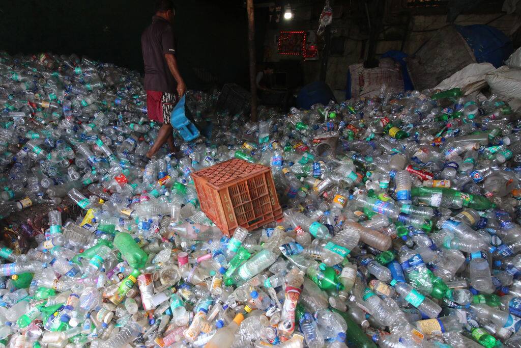 history of plastics how Leo Baekeland invented it जानिए- क्या है प्लास्टिक का इतिहास, बैकेलैंड ने जब इसे बनाया तो विज्ञान की दुनिया ने इसे चमत्कार माना