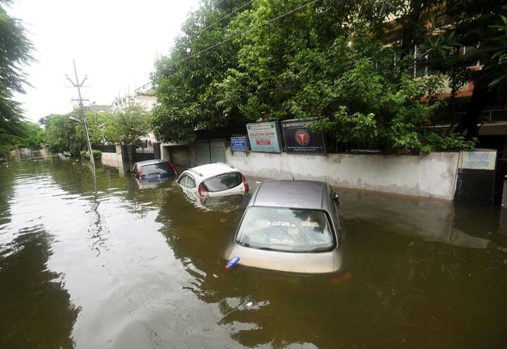 पिछले 24 घंटे के दौरान भारी बारिश नहीं होने के कारण लोगों ने राहत की सांस ली है.