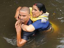 ताजा तस्वीरें: पटना में जल जमाव से हालात अब भी बदतर, लाखों लोगों की जिंदगी बेहाल