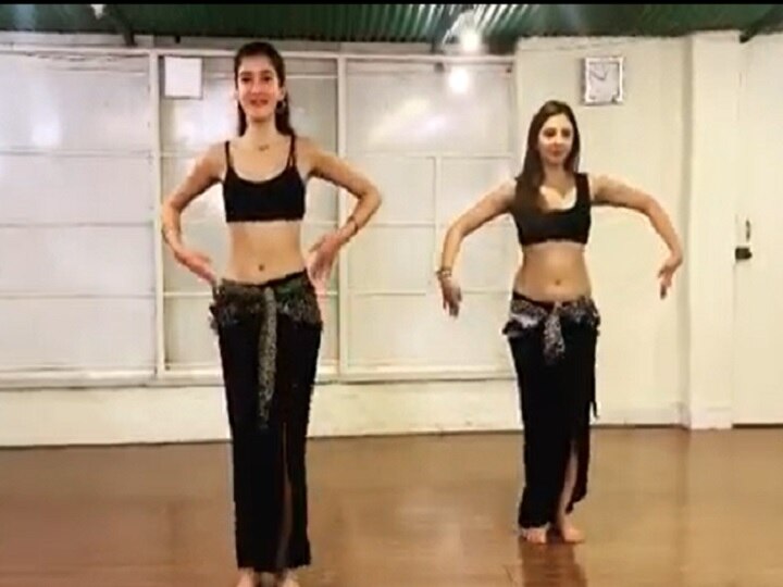 Shanaya Kapoor performs flexible belly dance on Shakira's song, see video Shanaya Kapoor ने Shakira के गाने पर किया Belly dance, देखें Video
