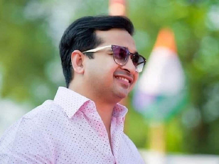 Nitesh Rane, former Congress MLA and son of former CM Narayan Rane joins BJP महाराष्ट्र चुनाव: BJP में शामिल हुए पूर्व सीएम नारायण राणे के बेटे नितेश राणे