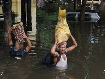 बिहार में बारिश-बाढ़ से अबतक 73 की मौत, पटना में पानी जमा होने से कई इलाकों में फैली बदबू