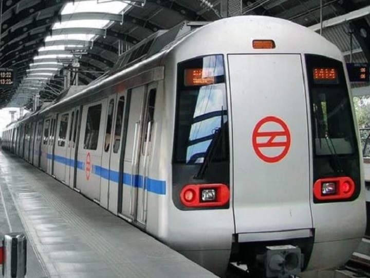Delhi Metro ITO, Jama masjid, and Delhi Gate Stations Closed जामिया में फायरिंग के बाद दिल्ली मेट्रो के तीन स्टेशन बंद- ITO, जामा मस्जिद और दिल्ली गेट स्टेशन पर एंट्री-एग्जिट गेट बंद