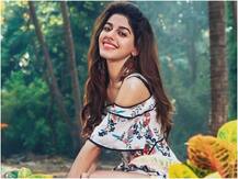 जवानी जानेमन के साथ पूजा बेदी की बेटी आलिया एफ करेंगी अपनी शुरुआत, साइन कर चुकी हैं तीन फिल्में