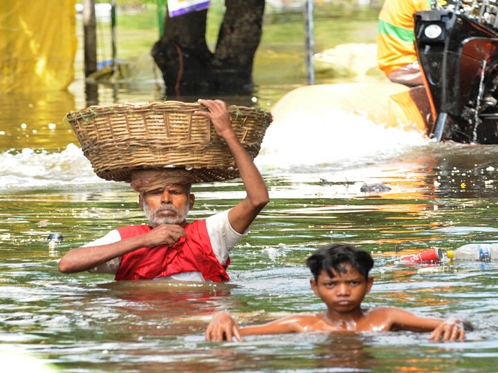 home ministry says 1,900 people dead in flood देश में मानसूनी बारिश और बाढ़ से करीब 1,900 लोगों की मौत- गृह मंत्रालय