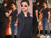 IN PICS: स्टेज पर भी \'वॉर\' का खुमार लेकर पहुंचे ऋतिक रोशन और टाइगर श्रॉफ, इस तरह सभी को चौंकाया