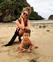 मॉडल क्रिसी टीगेन ने नए टैटू किए फ्लॉन्ट, यहां देखिए खूबसूरत तस्वीरें