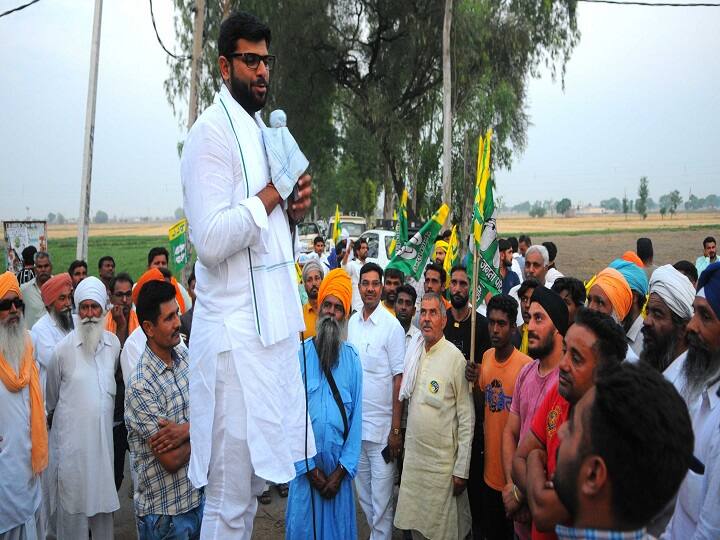 हरियाणा चुनावः देवी लाल, बंसी लाल और भजन लाल के परिवार के 10 सदस्य हैं चुनावी समर में haryana election devi lal bansi lal and bhajan lals family has 10 members fight election हरियाणा चुनावः देवी लाल, बंसी लाल और भजन लाल के परिवार के 10 सदस्य हैं चुनावी समर में