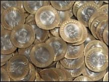 महाराष्ट्र चुनाव:उम्मीदवार ने 10 रुपये के सिक्कों में चुनावी जमानत राशि जमा कराई