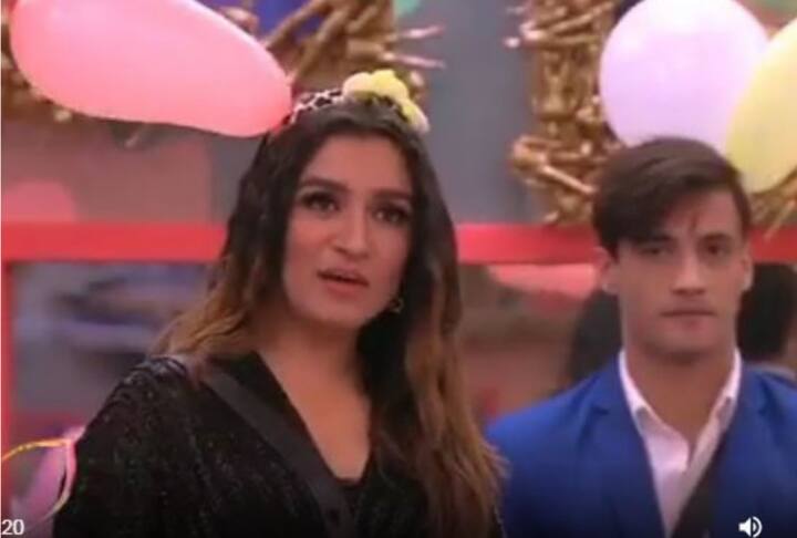 आरती ने शेफाली बग्गा का नाम लेते हुए कहा कि उनकी गलतफहमी है कि वो हर बार सिर्फ अपना स्टैंड लेंगी तो सबसे अलग दिखेंगी. वो सबसे साथ रहकर भी अलग दिख सकती हैं.