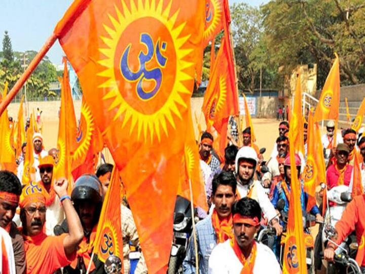 vhp leader meet with Hardeep Singh Puri given Memorandum about Ravidas Mandir दिल्लीः संत रविदास मंदिर पुनर्निर्माण के लिए आगे आया वीएचपी, शहरी विकास मंत्री से मिलकर दिया ज्ञापन