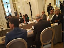 फ्रांस: टॉप कंपनियों के CEO से मिले राजनाथ सिंह, भारत में टैक्स व्यवस्था को और लचीला बनाने का दिया भरोसा