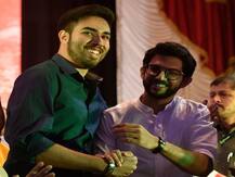 एक और ठाकरे के राजनीति में उतरने की अटकलें, उद्धव ने तेजस को लेकर दी ये सफाई