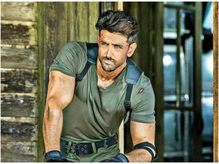 WAR: बॉडी बनाने के लिए ऋतिक रोशन ने दिन रात बहाया पसीना, देखिए उनके Transformation की झलक