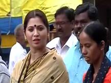 हिंदू इलाके में दीपाली तो मुस्लिम इलाके में सोफिया, दो नामों से प्रचार कर रहीं हैं शिवसेना उम्मीदवार