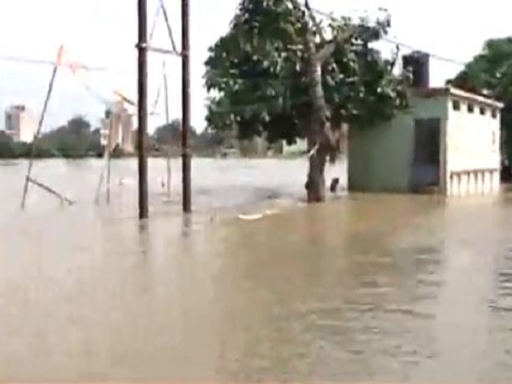 after flood Patna in grip of dengue, Politicians busy in playing blame game and true-lie बाढ़ के बाद पटना में डेंगू का डंक, ब्लेम गेम और सच्चा-झूठा खेल रहे हैं नेता
