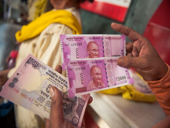 सुकन्या समृद्धि स्कीम से बनाएं बेटी का भविष्य सुरक्षित, मिल रहा है 8.4% तक का शानदार ब्याज