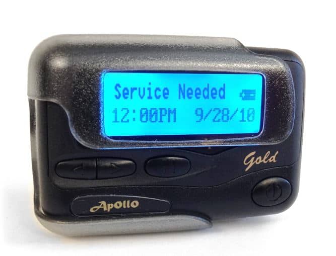 पेजर, फैक्स, चेक और कैसेट जैसी कई चीजों की एक वक्त पर थी धूम, आज हो गए धूल