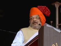 कश्मीर में आतंकियों और शहरी नक्सलियों के खिलाफ प्रभावी और निर्णायक कार्रवाई करे CRPF: अमित शाह